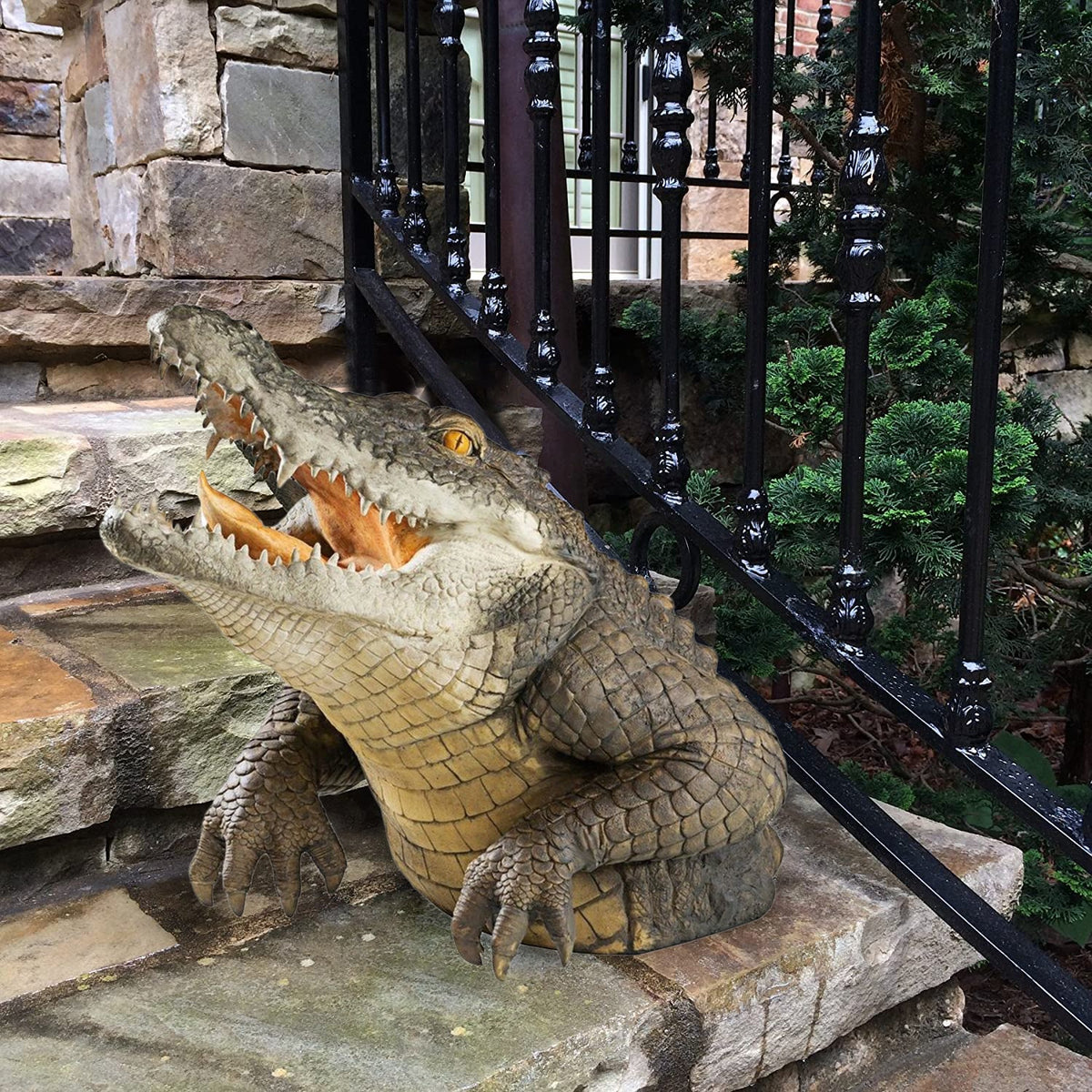 Sculpture décorative de crocodile en résine pour jardin, étang et piscine, ornement réaliste de reptile pour bassin | Sulvida