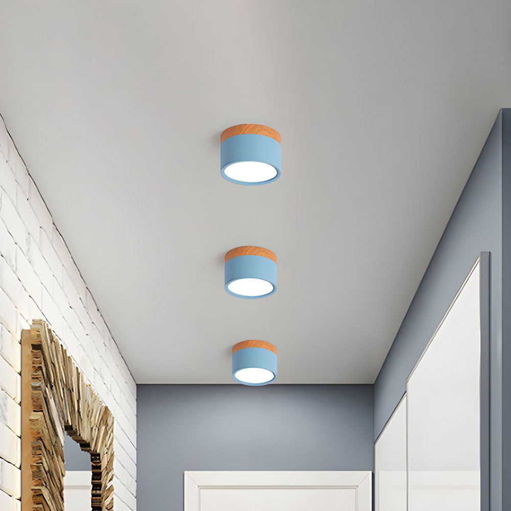 Compacte plafondspot aluminium hout rond warm wit LED verlichting hal woonkamer eetkamer modern Scandinavisch | Sulvida