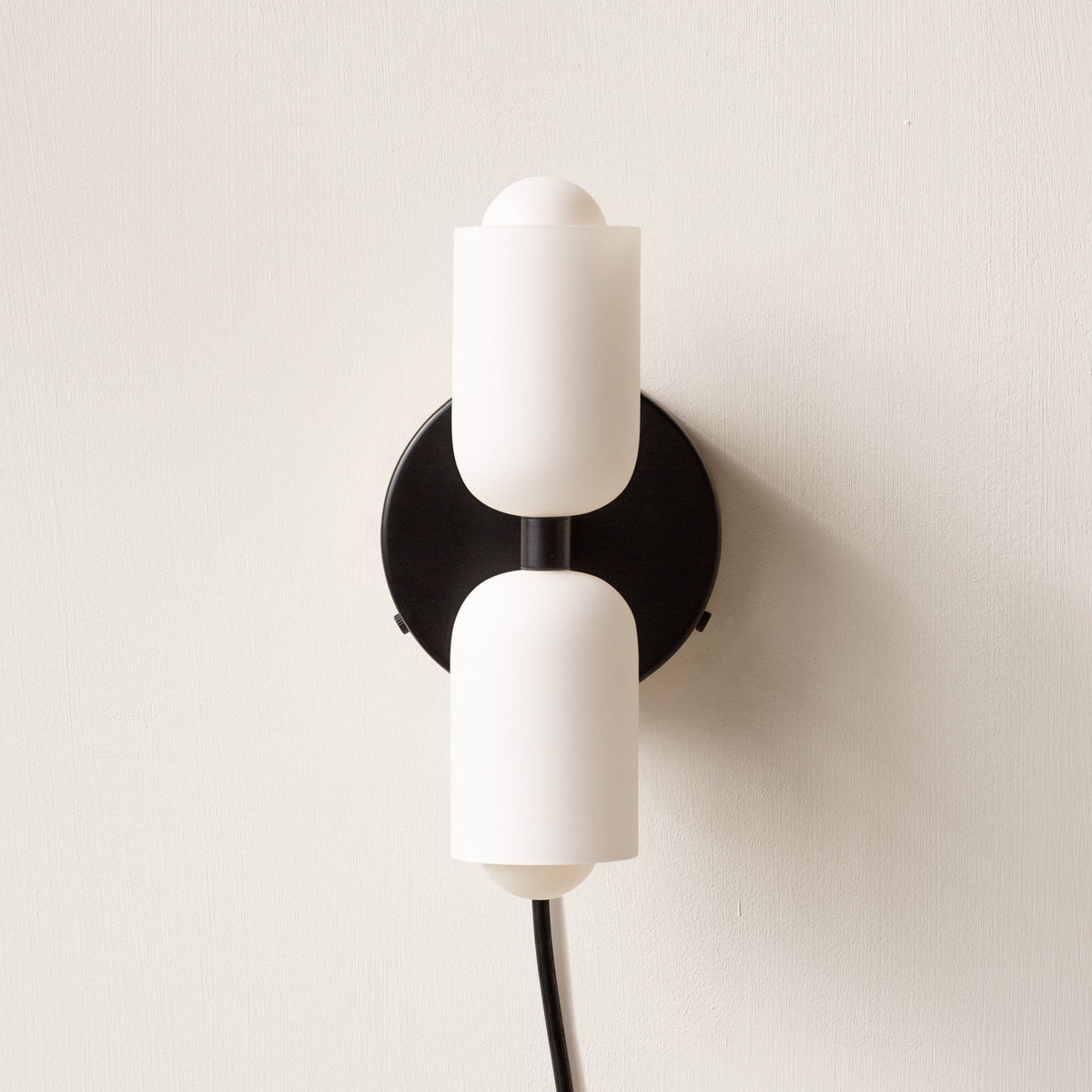 Acryl wandlamp bidirectioneel met warme gloed crème voor hal woonkamer slaapkamer E14 fitting modern design | Sulvida