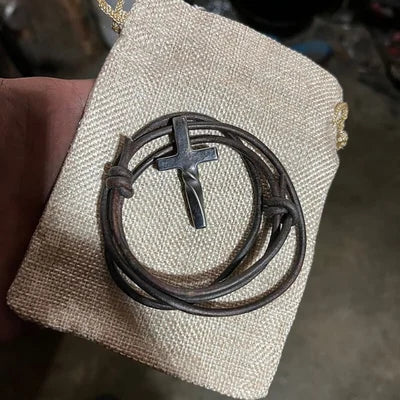 Handgemaakt kruis aan verstelbare leren ketting unisex hanger sieraad religieuze symboliek cadeau ketting | Sulvida