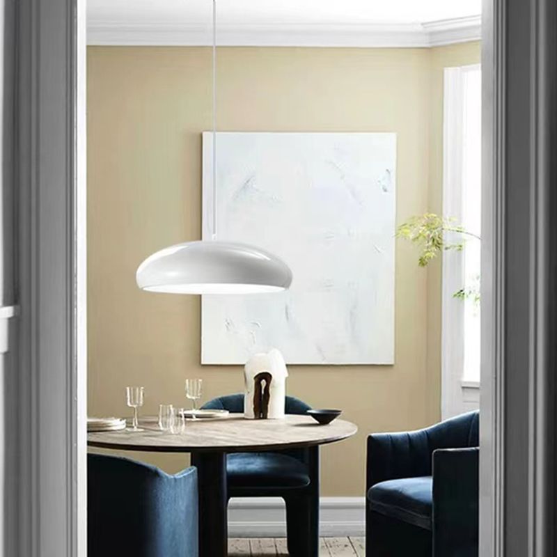 Hanglamp met metalen kuppelkap – moderne industriële pendel verlichting voor eettafel en keukeneiland | Sulvida