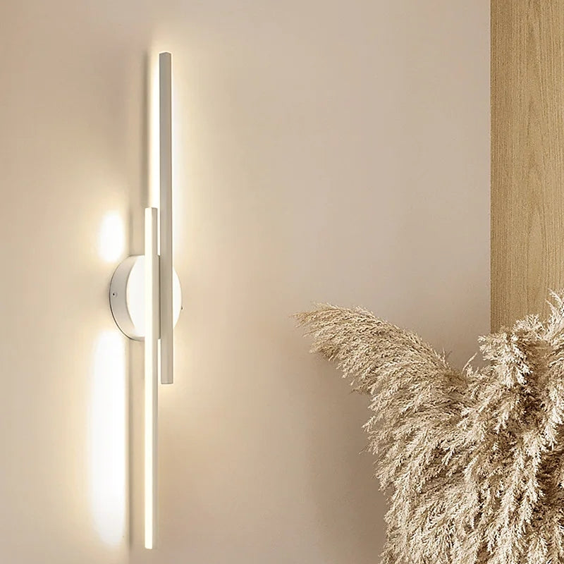Scandinavische LED Wandlamp Metaal Zwart Wit Woonkamer Slaapkamer Verlichting Modern Interieur Design | Sulvida