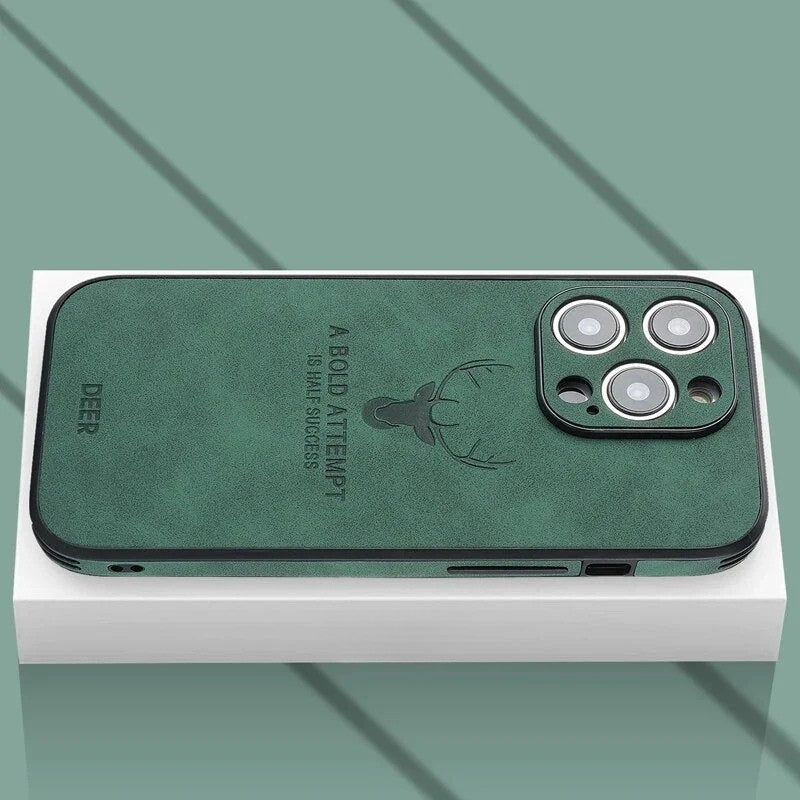 Lederen iPhone hoesje in wildleder met verhoogde kamerarand stofdempende bescherming en duurzame afwerking | Sulvida
