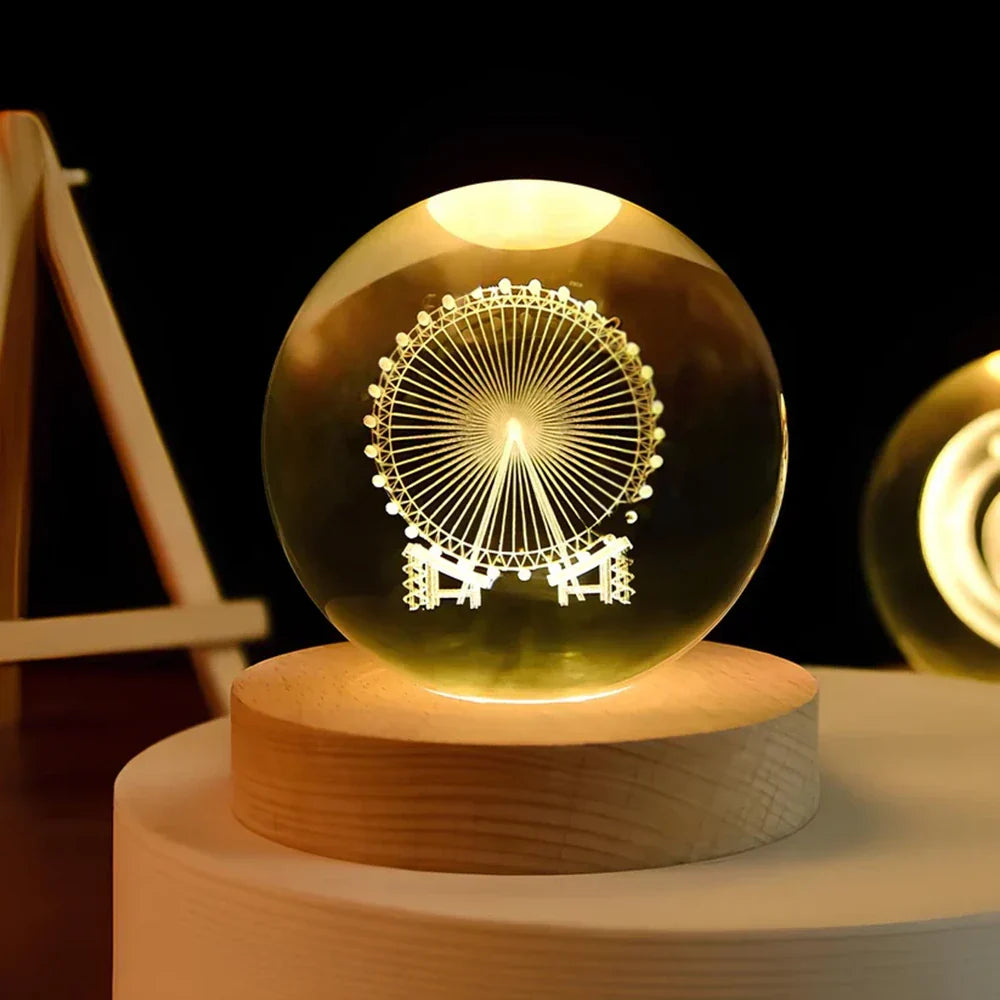 3D Kristallen Planeetlamp Met Houten Voet Warm Wit LED Verlichting Ruimtemotief Decoratieve Tafellamp | Sulvida