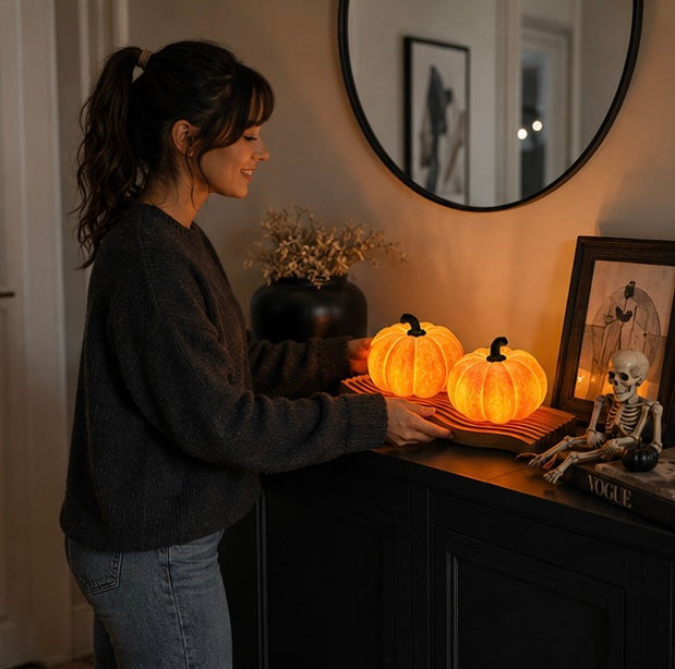 Pompoen nachtlampje met LED verlichting op batterijen decoratieve lantaarn voor Halloween feest en sfeervolle avonden | Sulvida