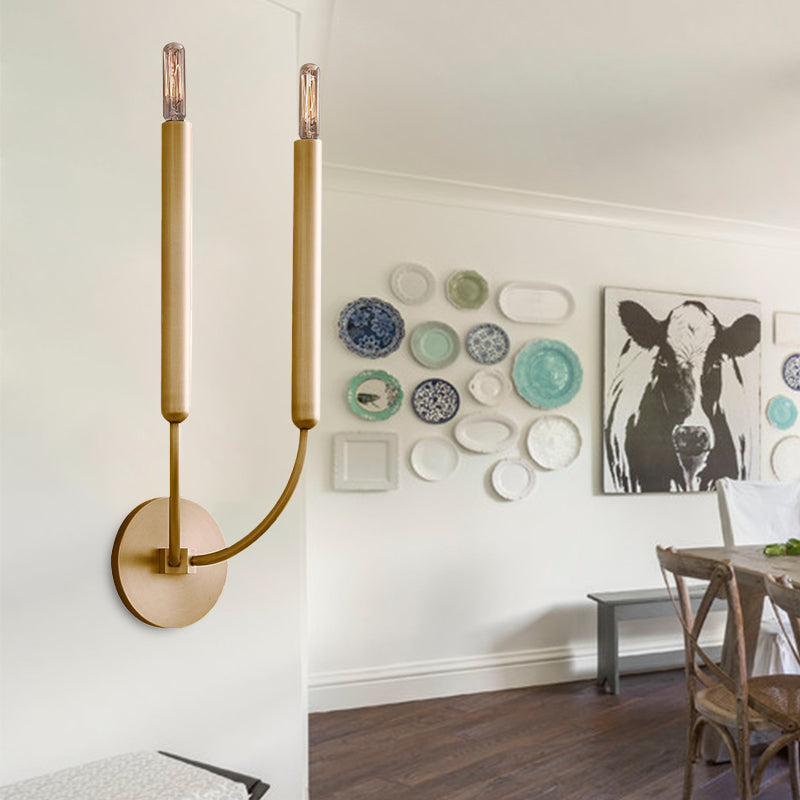 Metalen wandlamp met buisvormige kap klassiek zwart goud voor eetkamer gang entree woonruimte sfeervol | Sulvida