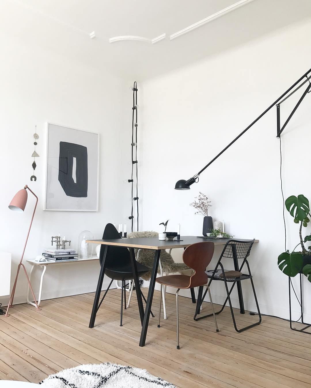 Industriële Wandlamp met Verstelbare Arm Metaal Zwart Wit 135cm 205cm Leeslamp Sfeerlicht Woonkamer Kantoor | Sulvida