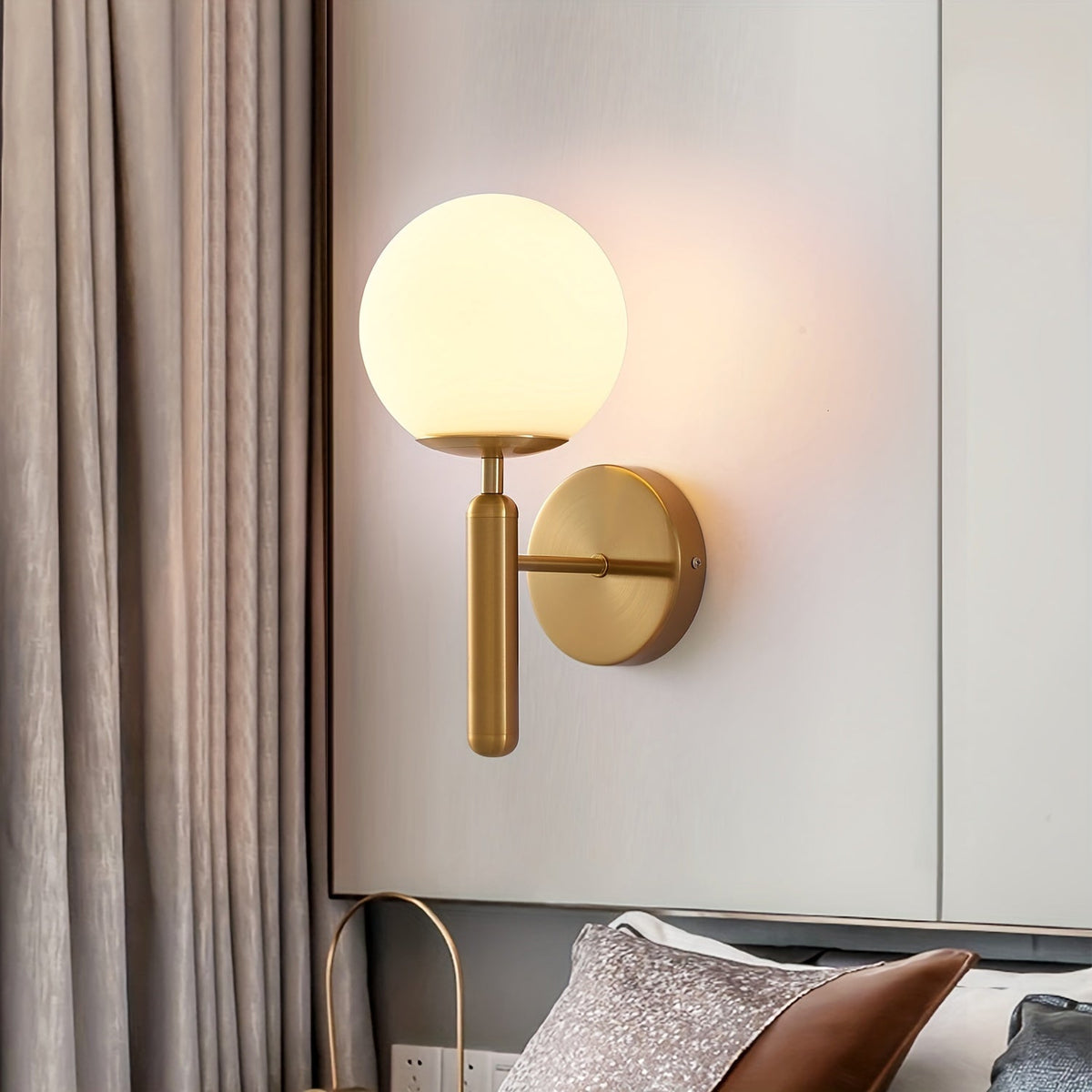 Glazen Wandlamp Sfeervol Licht Metalen Montuur Zwart Goud Slaapkamer Badkamer Hal Woonkamer Wandverlichting | Sulvida