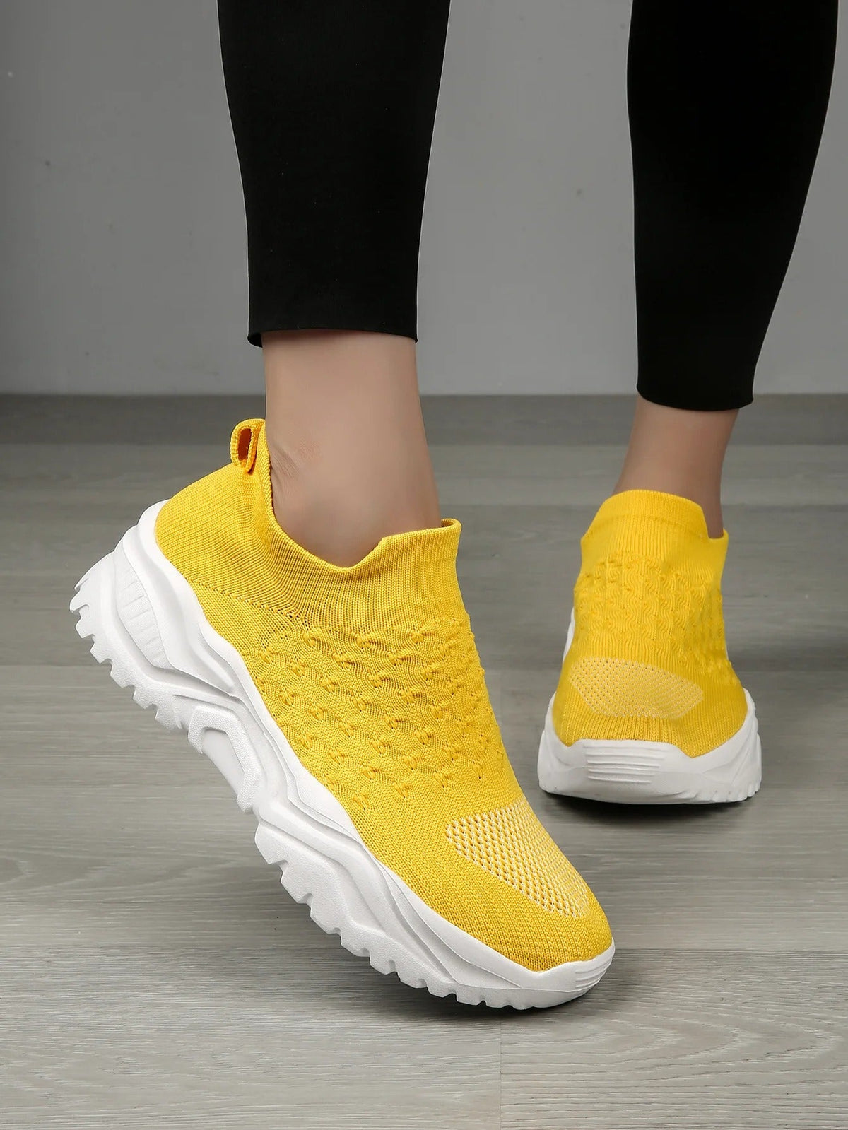Dames Comfortschoenen Oranje-Wit Instapmodel met Anatomische Ondersteuning Duurzaam Dagelijks Gebruik | Sulvida