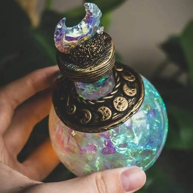 Decoratieve Hars Fles met Mystieke Gloed – Fantasy Flesornament voor Bureau Woonkamer Decoratie Sfeer | Sulvida