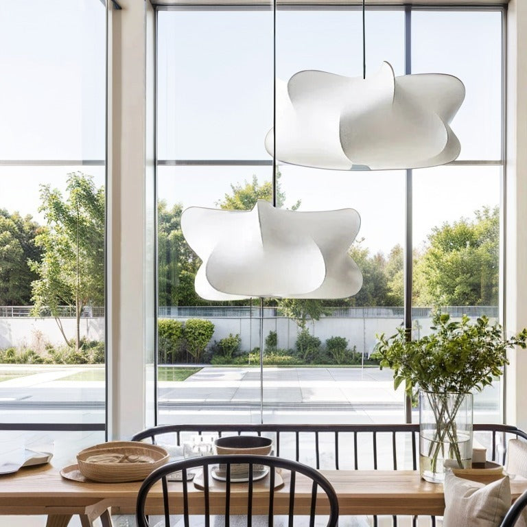 Zijden hanglamp met Japans geïnspireerd design LED warm wit licht voor woonkamer eetkamer salon modern interieur | Sulvida