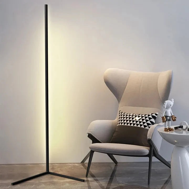 Dimbare LED staande hoeklamp met afstandsbediening 142cm aluminium zwart wit voor sfeervolle woonkamer verlichting | Sulvida