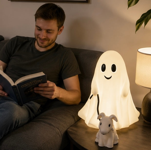 Spookachtig Hondenbeeld met Lakentje – Decoratief Halloween Tafelfiguurtje Hond voor Griezelige Sfeer | Sulvida