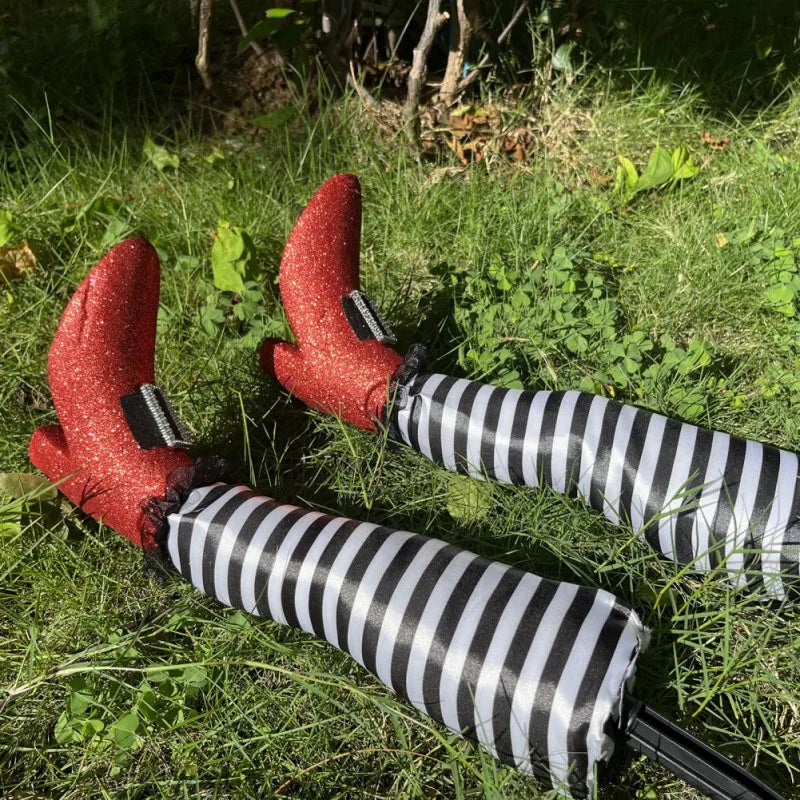 Decoratieve Heksenbenen voor Tuin 2 Stuks Ondersteboven Halloween Tuindecoratie met Gestreepte Kousen Feest | Sulvida