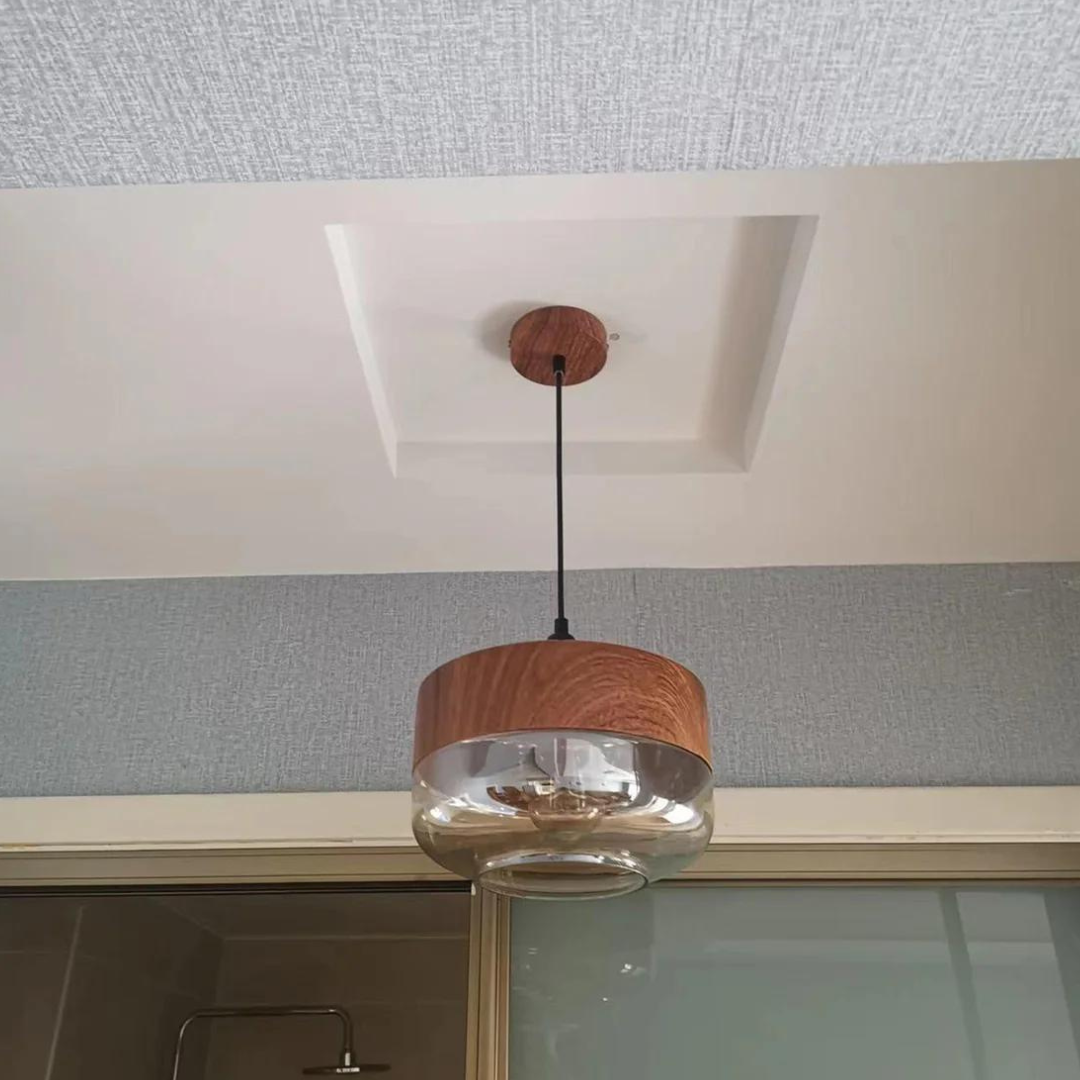 Scandinavische Hanglamp met Glazen Kap en Houtlook Armatuur – Dimbare Verlichting voor Eetkamer Woonkamer Slaapkamer – Verstelbare Hoogte en Warme Lichtverspreiding – Tijdloos Design | Sulvida