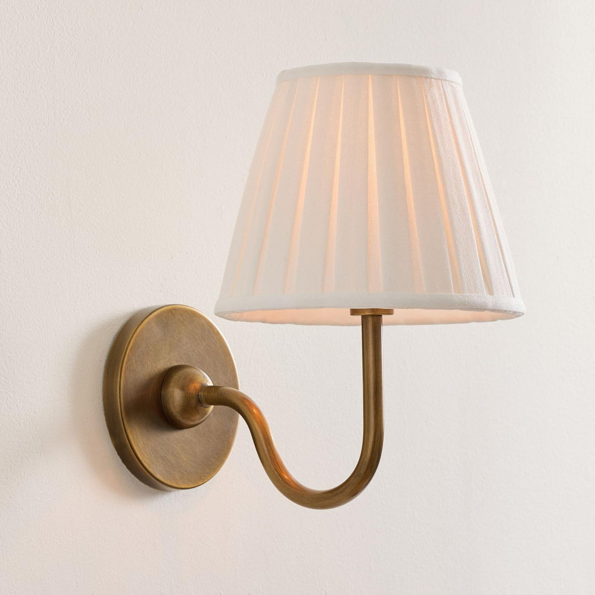Wandlamp Linnen Kap Messing Armatuur Plissé of Glad Stof E12 Fitting Hardwired Decoratieve Verlichting | Sulvida