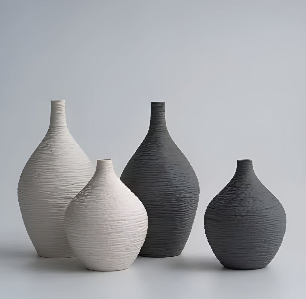 Handgemaakte Keramiek Vaas Zwart Wit Mat Scandinavisch Design voor Droogbloemen & Kunstbloemen Tafel Decoratie | Sulvida