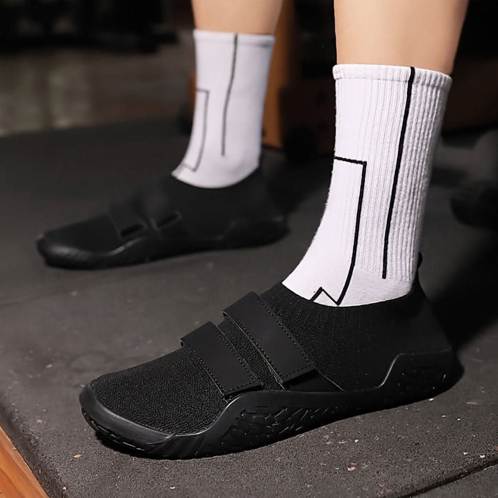Chaussures d’entraînement plates pour une stabilité maximale lors des squats, soulevés de terre, entraînements de force et séances de fitness en salle | Sulvida