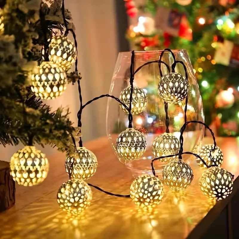 Decoratieve lichtslinger metaal bolvormig oosters warm wit LED sfeerverlichting voor terras tuin balkon buiten | Sulvida