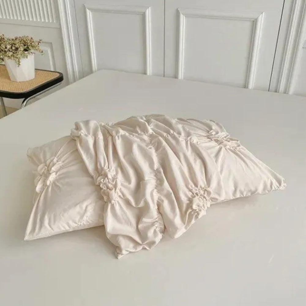 Ruffled Dekbedovertrek Set met Plooiwerk | Microfiber Beddengoed Luxe Bloem Design Tweepersoons Queen King | Sulvida