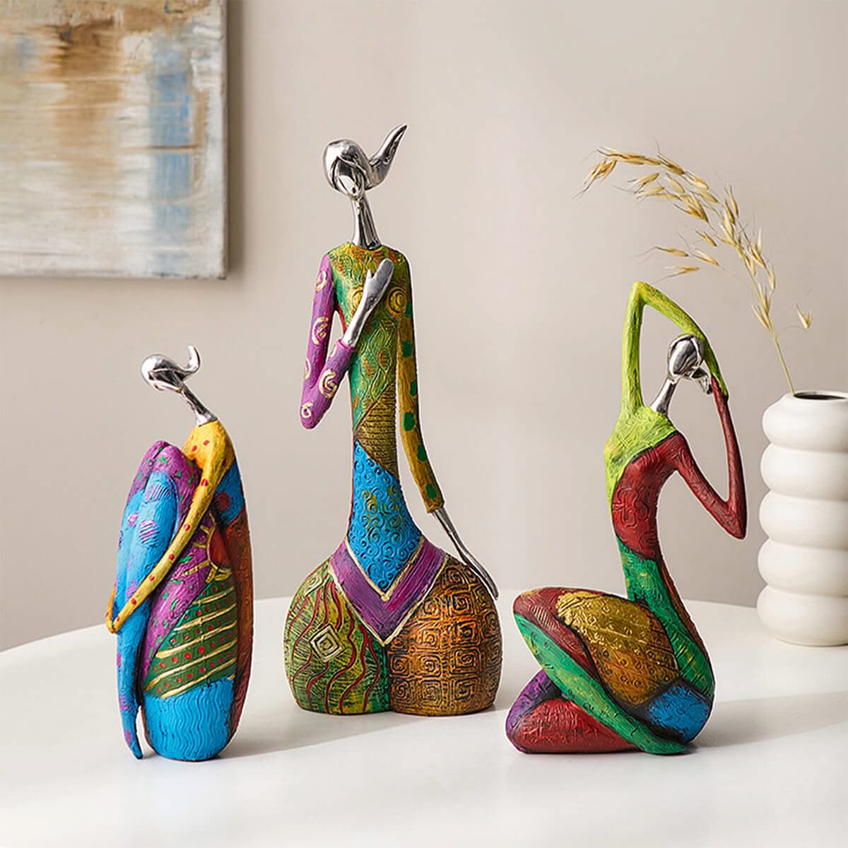 Abstracte Kleurrijke Vrouwensculptuur in Resin Woondecoratie Beeldje Kunstaccent Modern Design Interieur | Sulvida