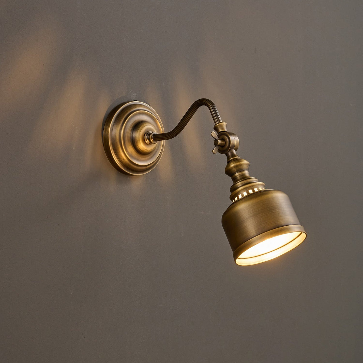 Wandlamp Zwanenhals Messing Leeslamp Verstelbaar met Vintage Patina voor Slaapkamer Nachtlamp Bedlamp Wand | Sulvida