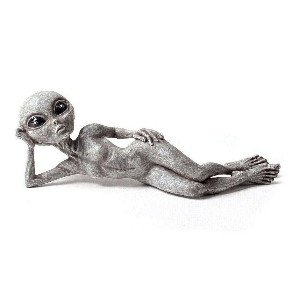 Decoratief Buitenbeeld Hars Alien Figuur Tuin Ontspannen Houding Sculptuur Groen Grijs Weerbestendig UV-Beschermd | Sulvida