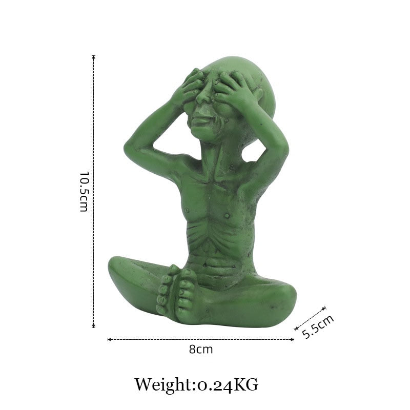 Decoratief Buitenbeeld Hars Alien Figuur Tuin Ontspannen Houding Sculptuur Groen Grijs Weerbestendig UV-Beschermd | Sulvida