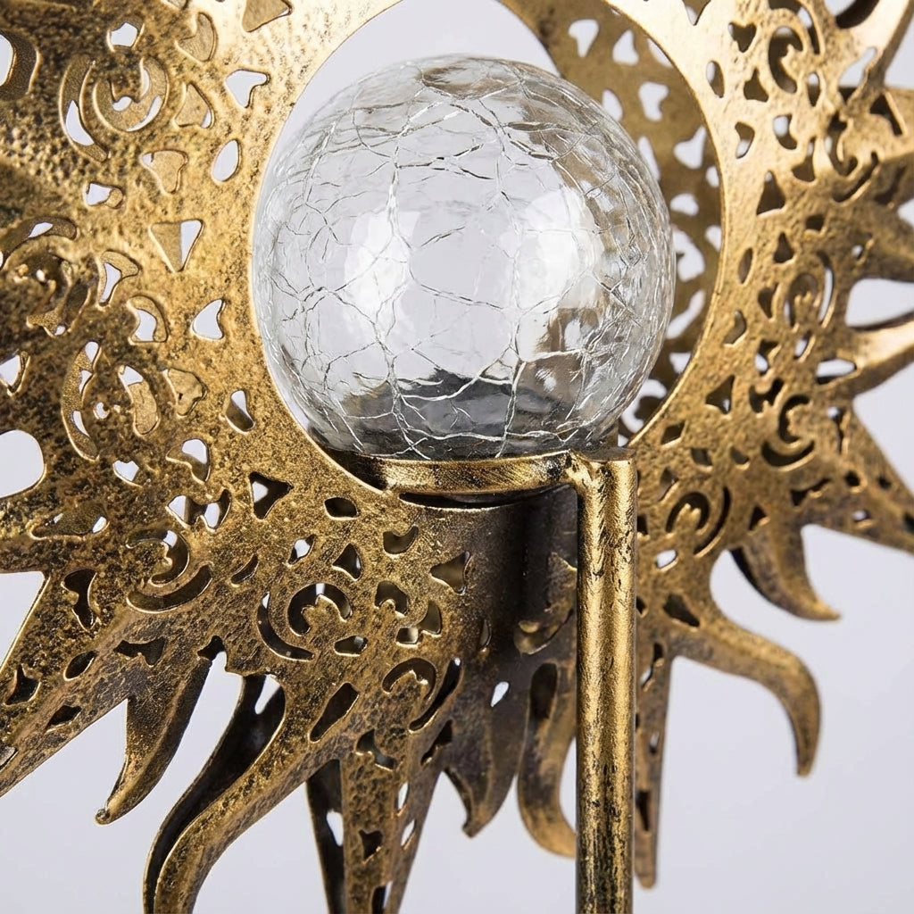Piques de jardin décoratifs à énergie solaire, éclairage à motifs de soleil, de lune et de flamme, éclairage d’ambiance pour allée de jardin et extérieur | Sulvida
