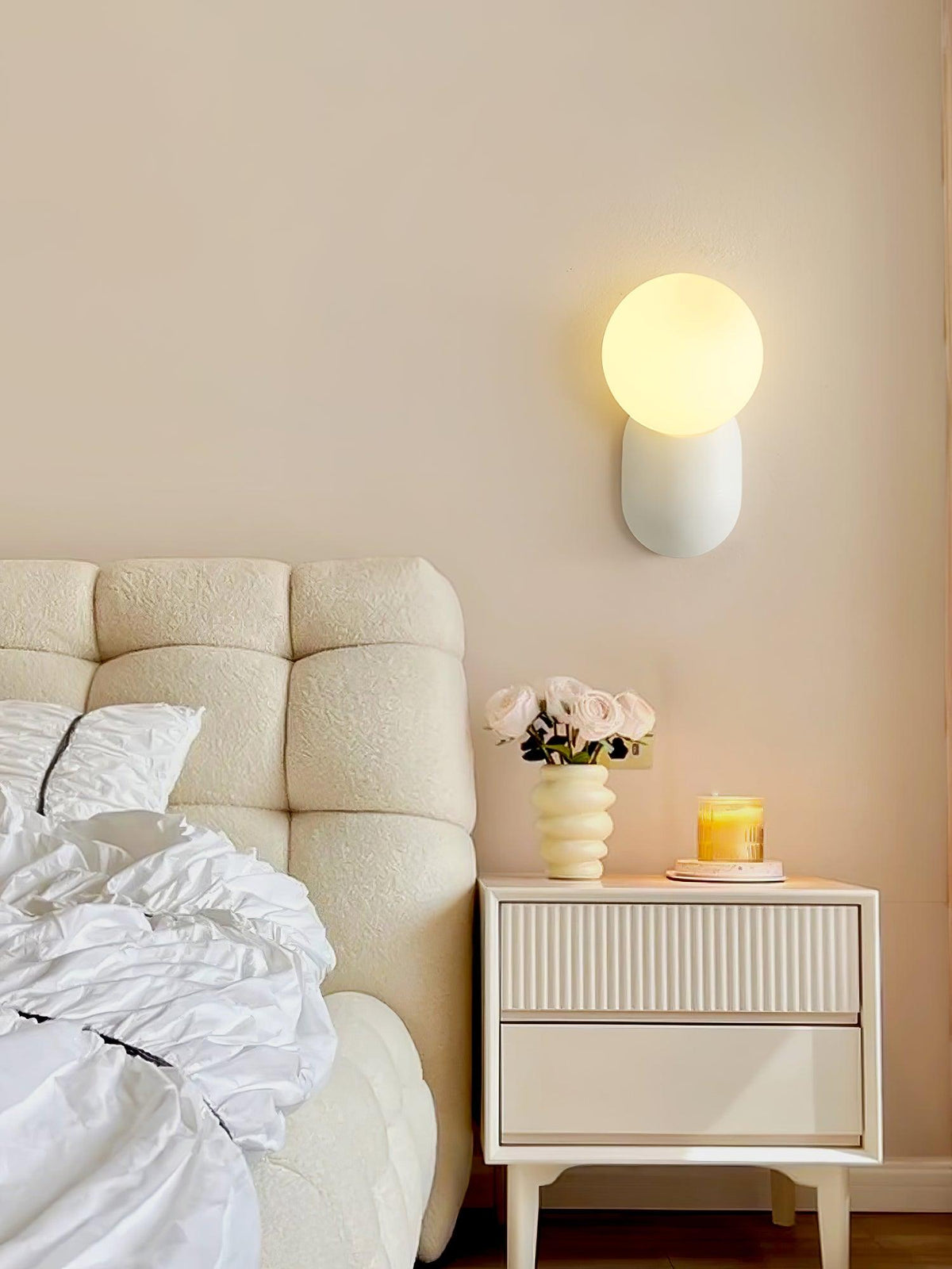 Minimalistische Wandlamp met Glazen Bol Sfeervolle Muuverlichting Roze Zwart Wit Grijs Retro Slaapkamer | Sulvida