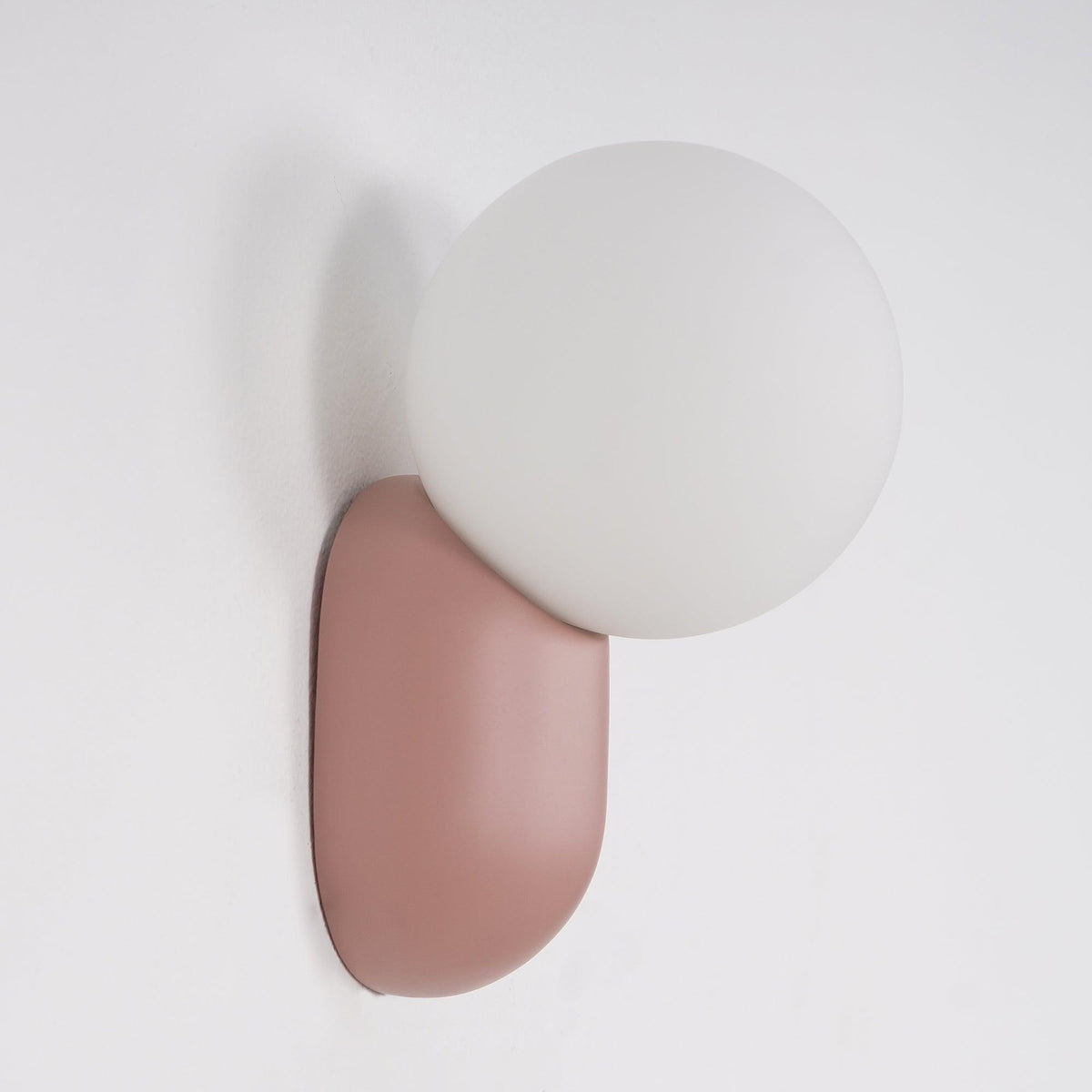 Minimalistische Wandlamp met Glazen Bol Sfeervolle Muuverlichting Roze Zwart Wit Grijs Retro Slaapkamer | Sulvida