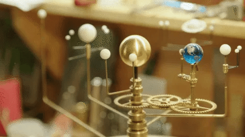 Mechanisch Zonnestelsel Orrery Messing Bureaumodel Educatief Planetarium Handbediend Roterende Planeten Display | Sulvida