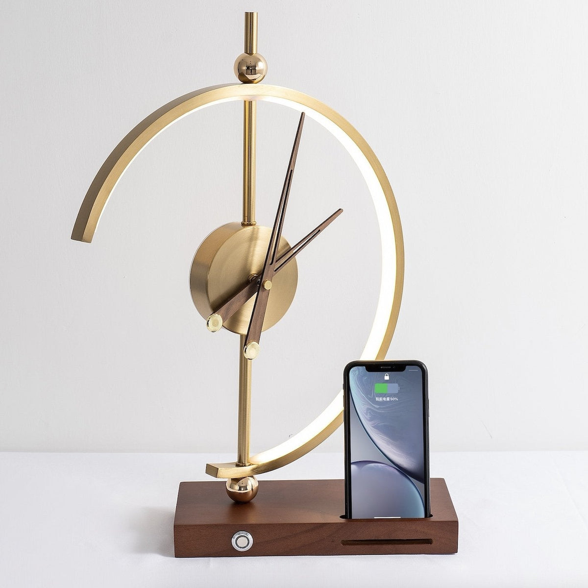 Draadloze Oplaadlamp met Klok Hout Metaal Warm en Koel Wit Tafellamp Dimbaar LED Verlichting Modern Design | Sulvida
