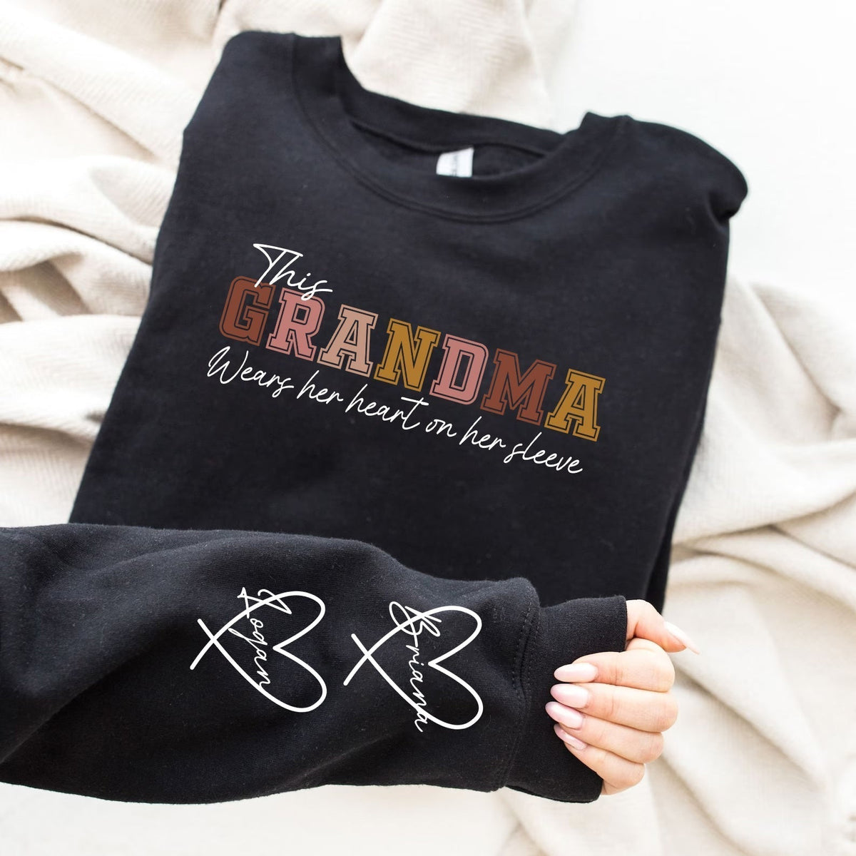 Gepersonaliseerde Trui met Namen op Mouw Cosy Sweater Warm Familiekleding Hoodie Moederdag Cadeau Comfortabel | Sulvida