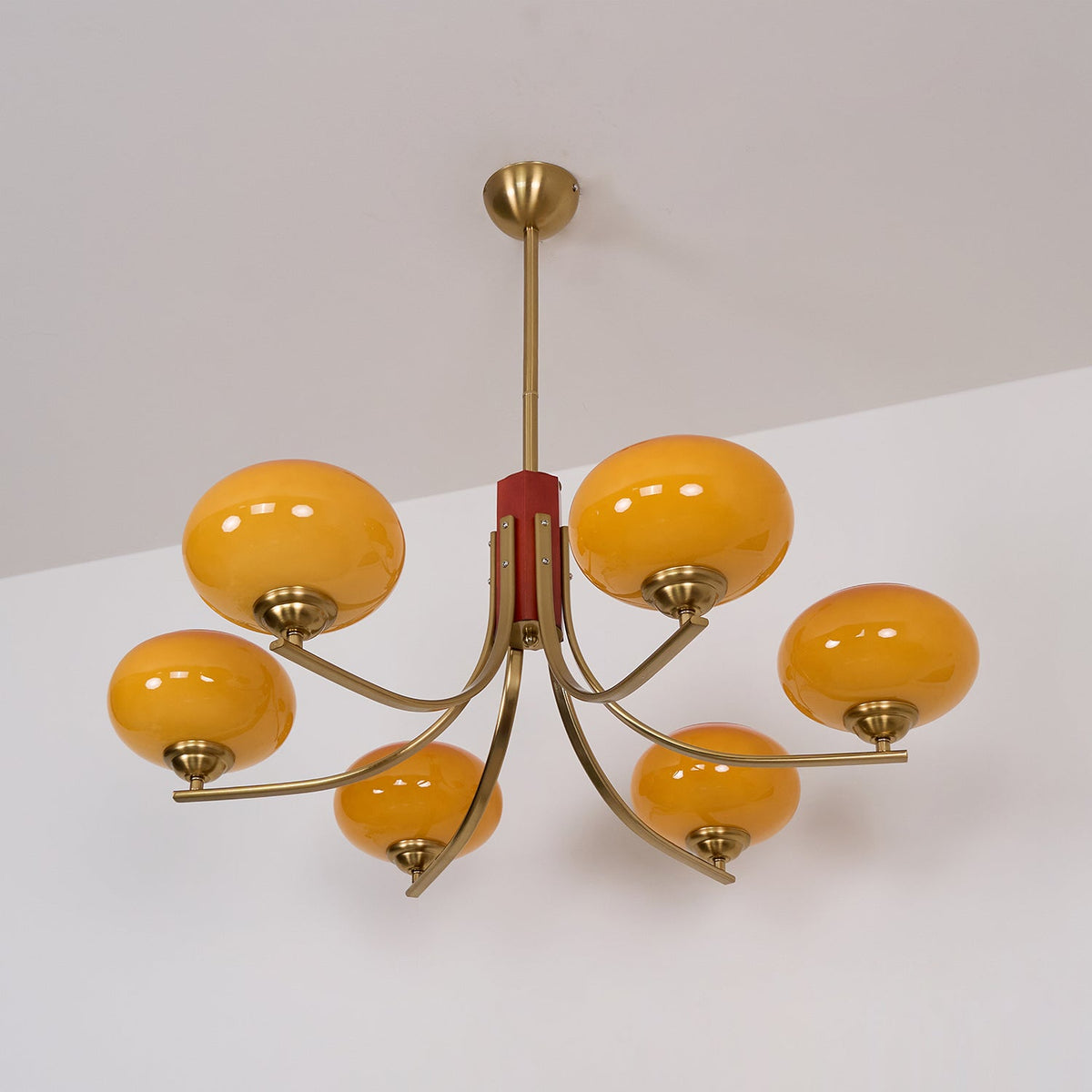 Glazen Bolkroonluchter met 6 Lichtpunten Ambertint Hanglamp Woonkamer Eetkamer Modern Koperen Armatuur | Sulvida