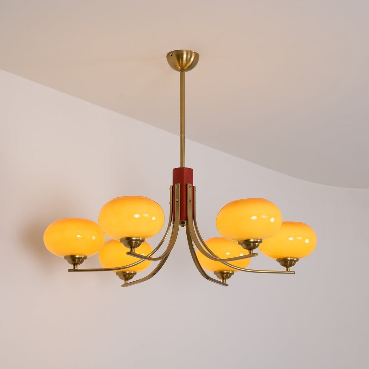 Glazen Bolkroonluchter met 6 Lichtpunten Ambertint Hanglamp Woonkamer Eetkamer Modern Koperen Armatuur | Sulvida