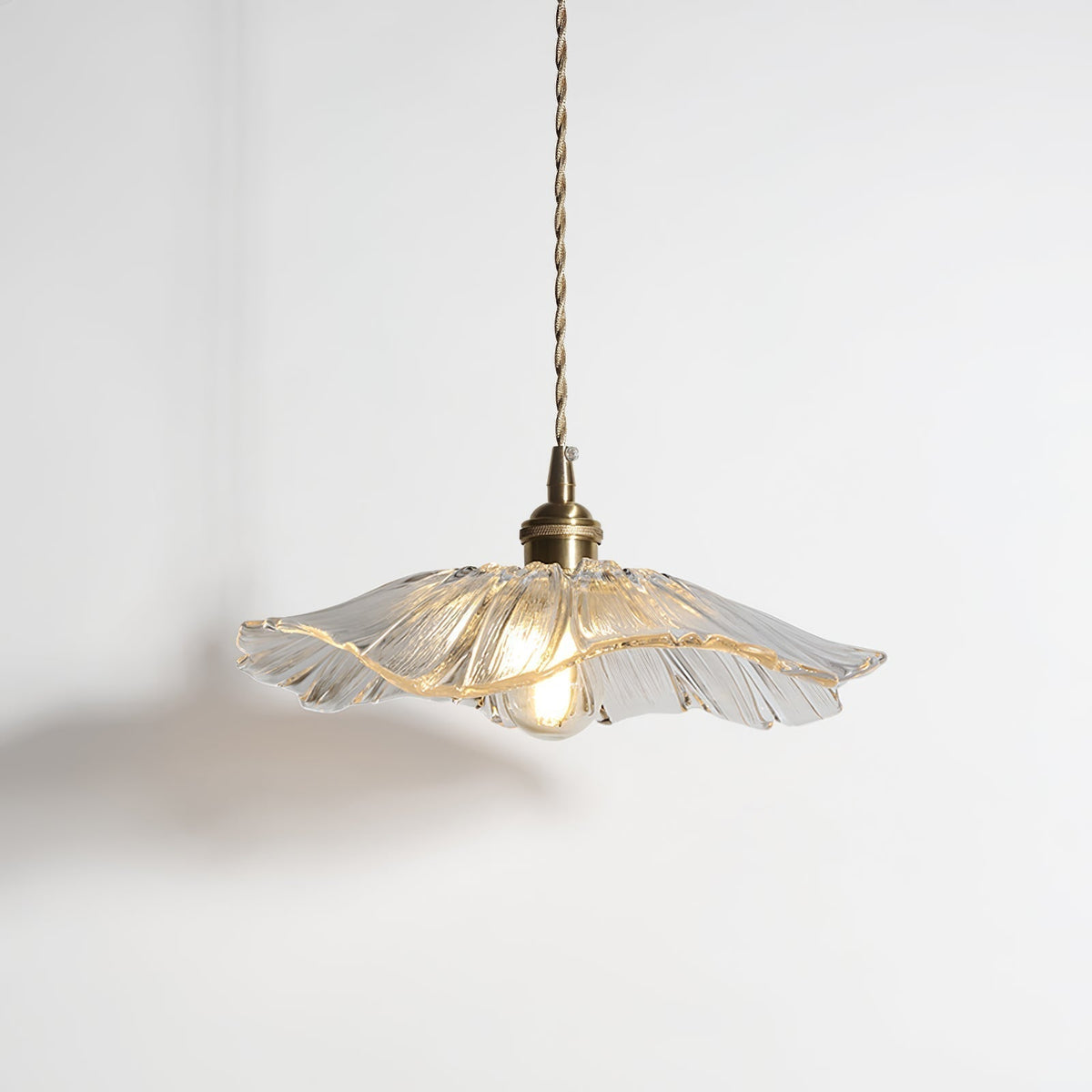 Glazen Hanglamp Bloem met Messing Details Plafondlamp Eetkamer Slaapkamer Woonkamer Retro Verlichting | Sulvida