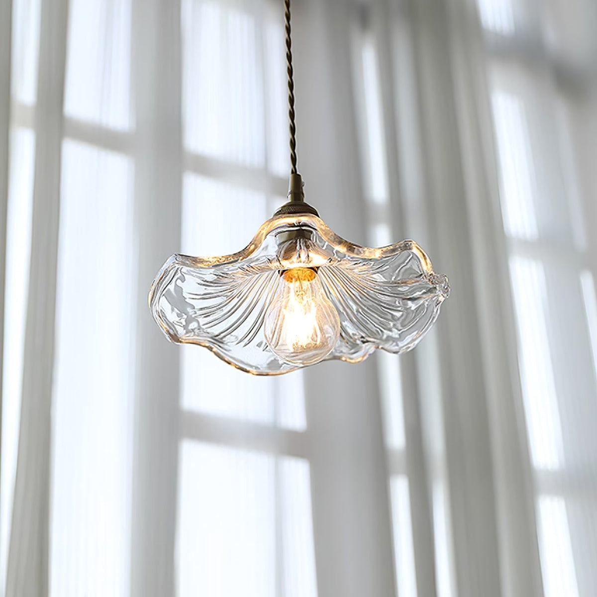 Glazen Hanglamp Bloem met Messing Details Plafondlamp Eetkamer Slaapkamer Woonkamer Retro Verlichting | Sulvida
