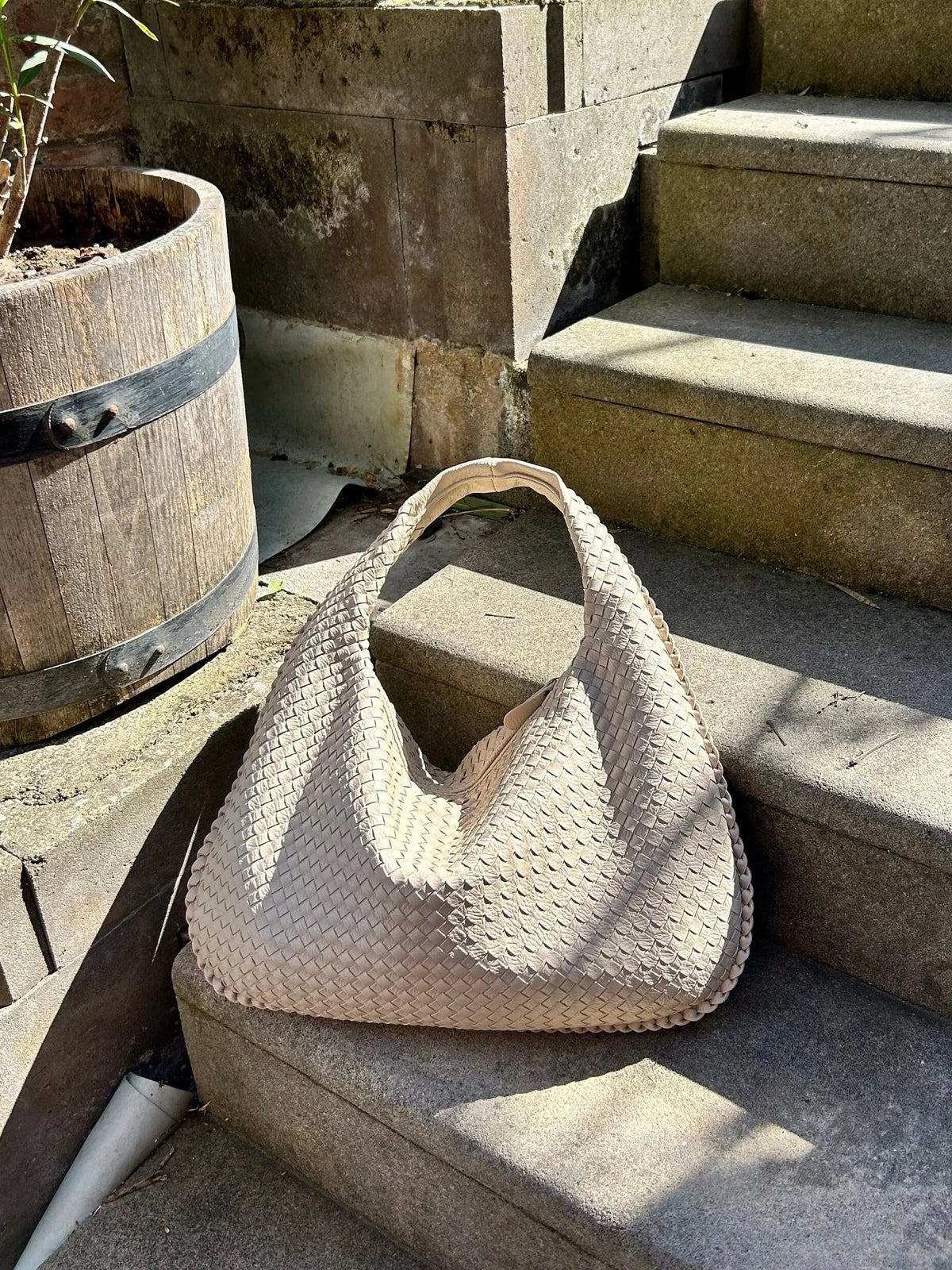 Geweven Leren Schoudertas Hobo Beige Zwart Wijnrood Ruimtevol met Rits Dames Alledaags Stijlvol Design | Sulvida