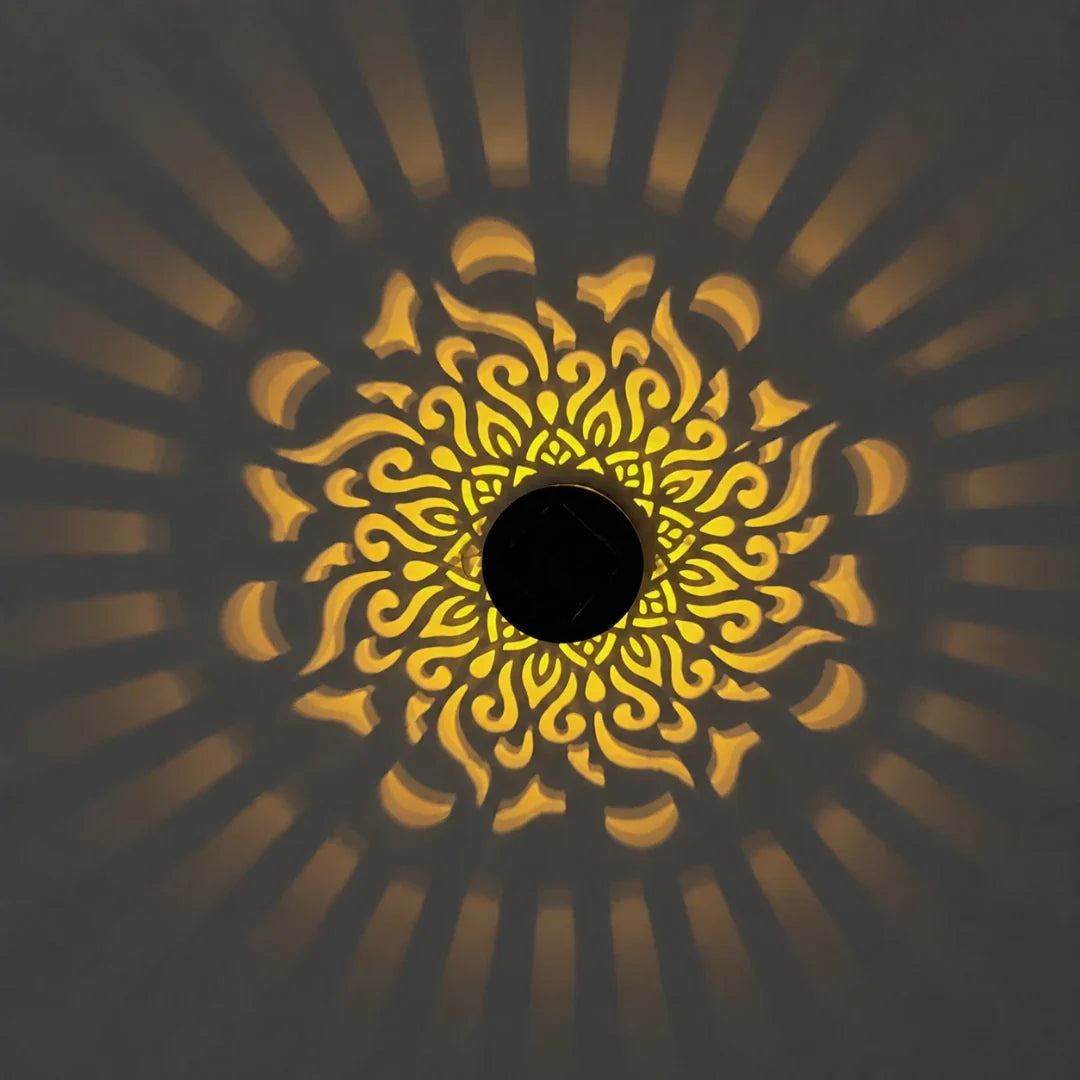 Tuinverlichting Solar Wandlamp Lasercut IJzer Patroonlamp Mandala Zonnebloem Pioen RGB Licht IP65 Waterdicht | Sulvida