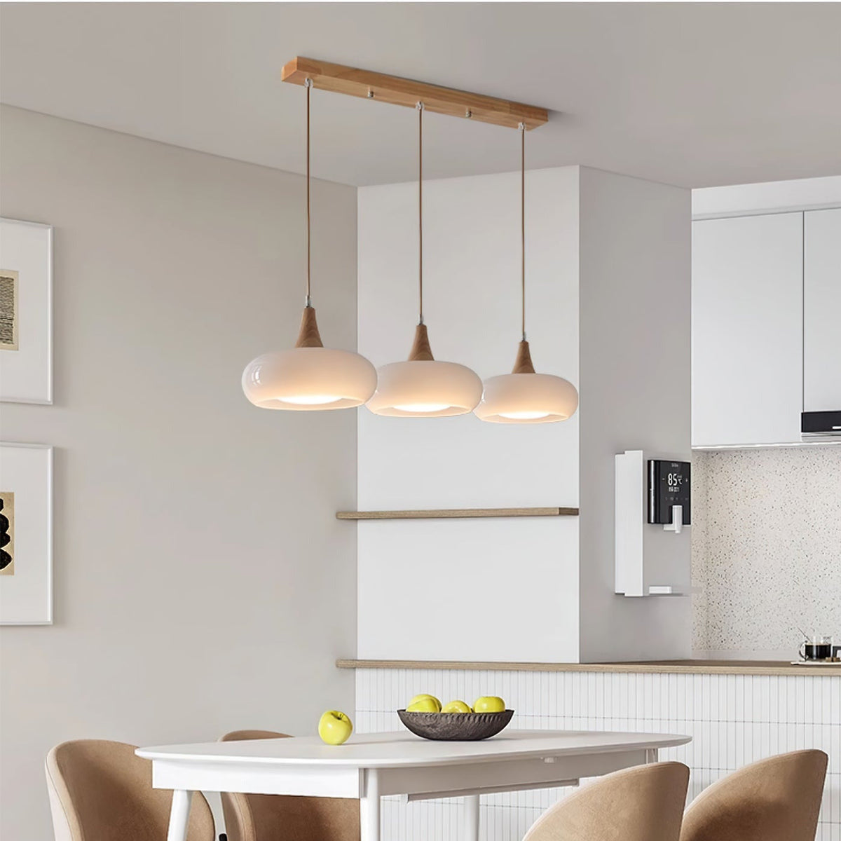 Hanglamp met Houten Kap Amber Glas Scandinavisch Design Eetkamer Keuken Modern Interieur Verlichting | Sulvida