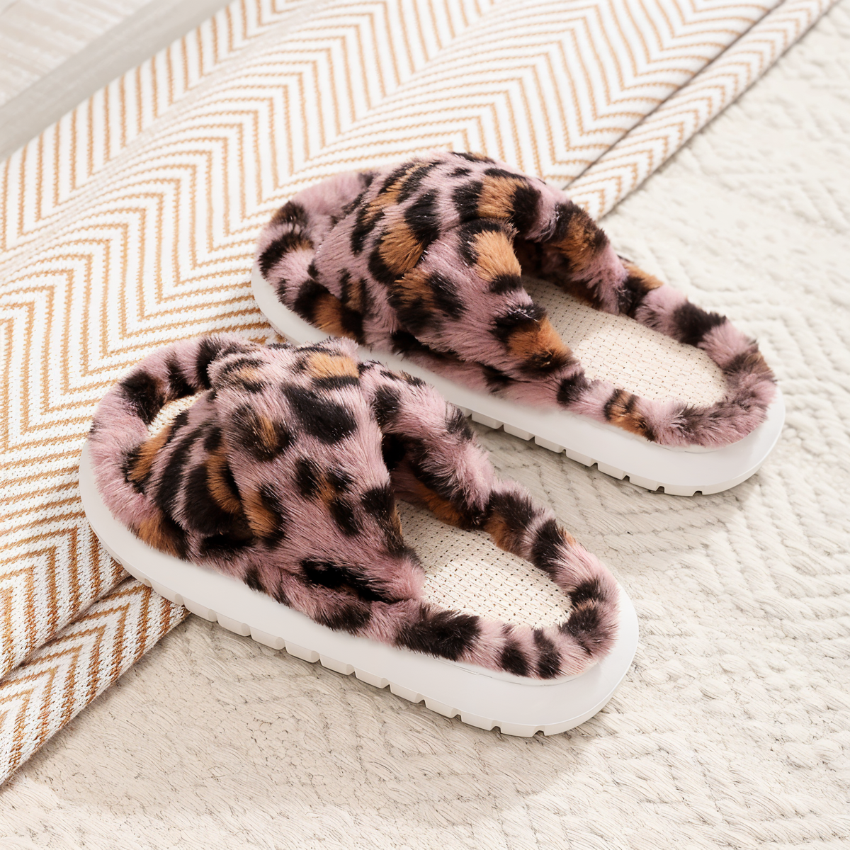 Kruisband Pantoffels met Fleecevoering Dames & Heren Winterslippers Huis Warm Binnenschoenen Antislip Comfort | Sulvida