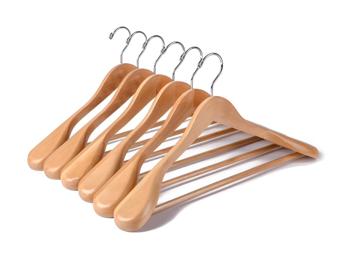 Houten kledinghangers set van 10 breed schouderprofiel antislip natuurhout voor kostuum jasje blouse garderobe | Sulvida