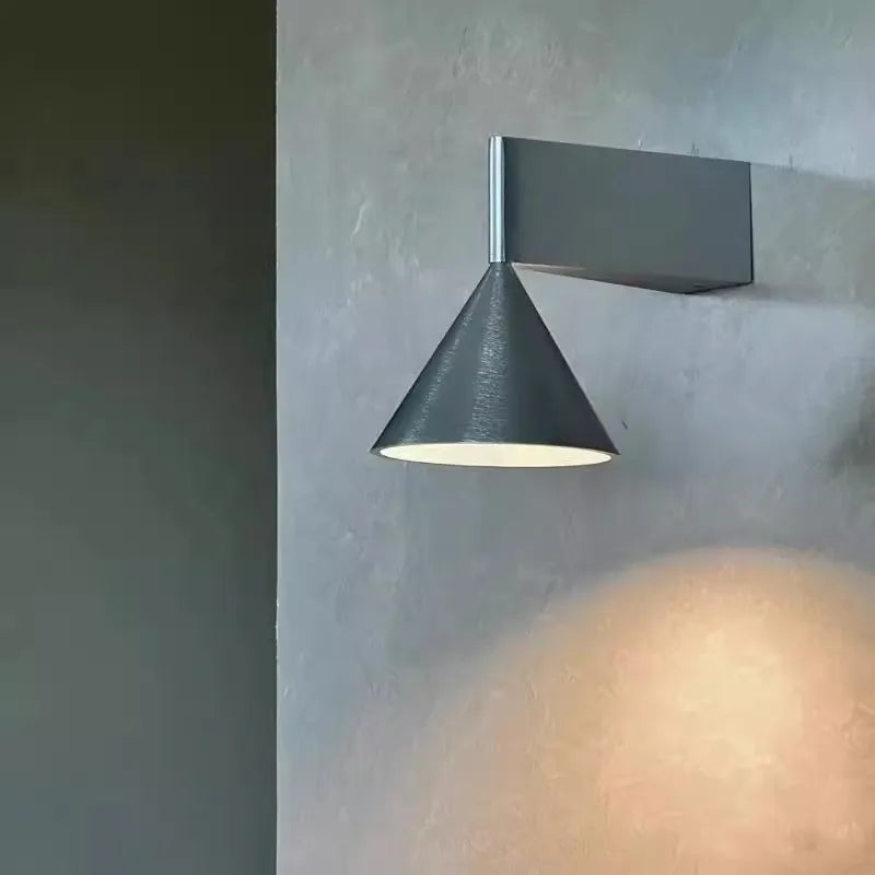 Metalen Wandlamp LED Warm Wit Chroom Zwart Slaapkamer Woonkamer Studeerkamer Minimalistische Verlichting | Sulvida