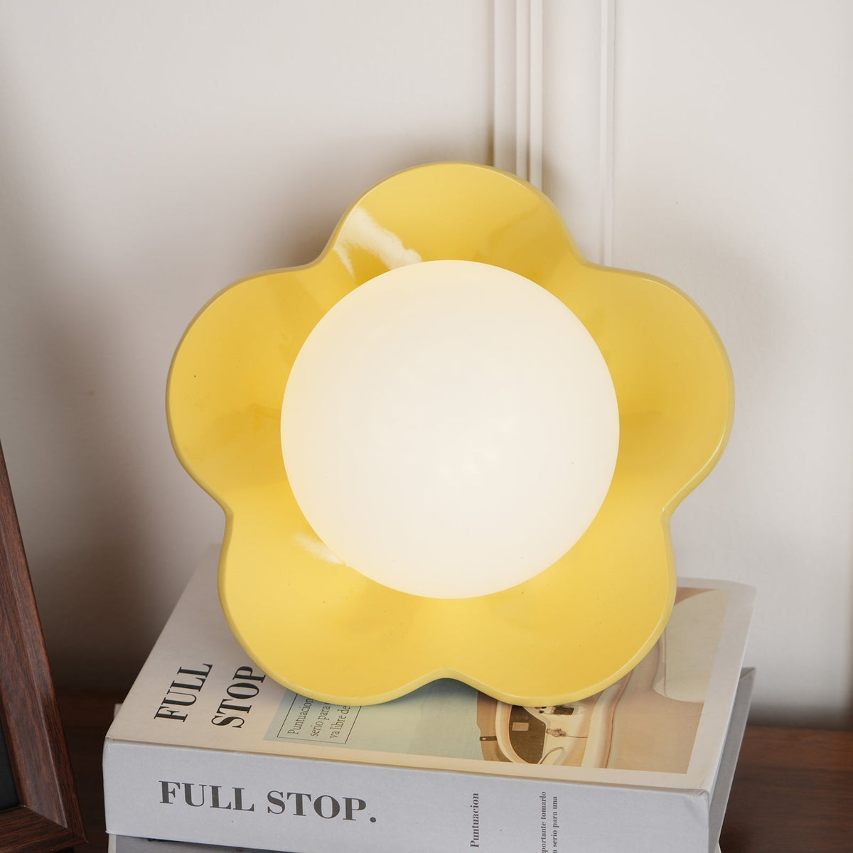Bloembladwandlamp Glas & Hars G9 Fitting Dimbaar Wit Paars Geel Design Interieurverlichting Wanddecoratie Woonkamer | Sulvida