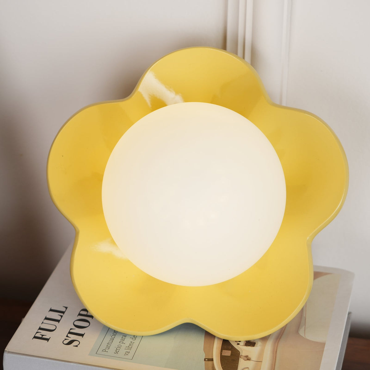 Bloembladwandlamp Glas & Hars G9 Fitting Dimbaar Wit Paars Geel Design Interieurverlichting Wanddecoratie Woonkamer | Sulvida