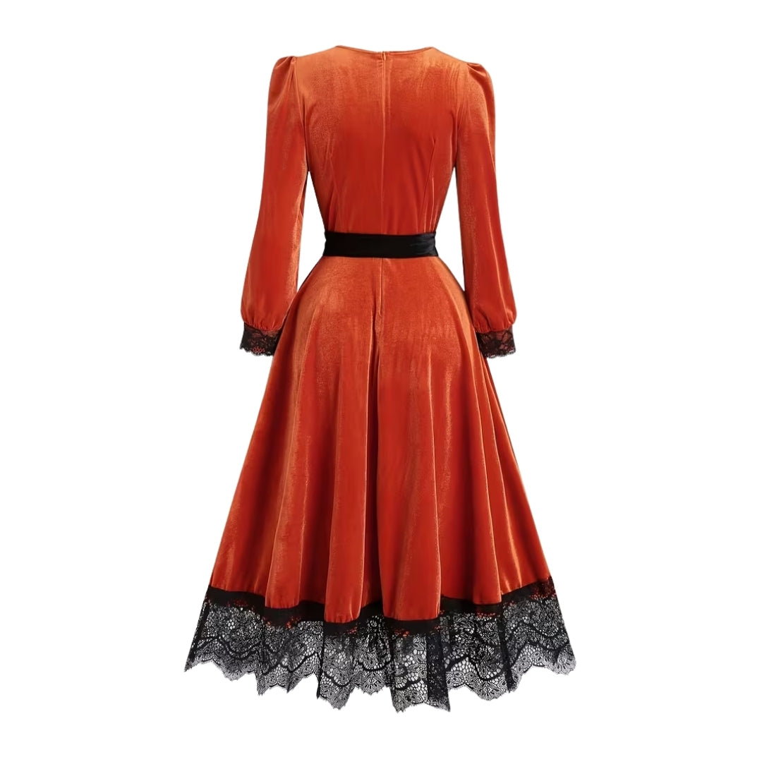 Gotische Jurk met Kanten Details en Veteraccent Zwart Oranje Themafeest Herfst Halloween Costume Party Outfit | Sulvida