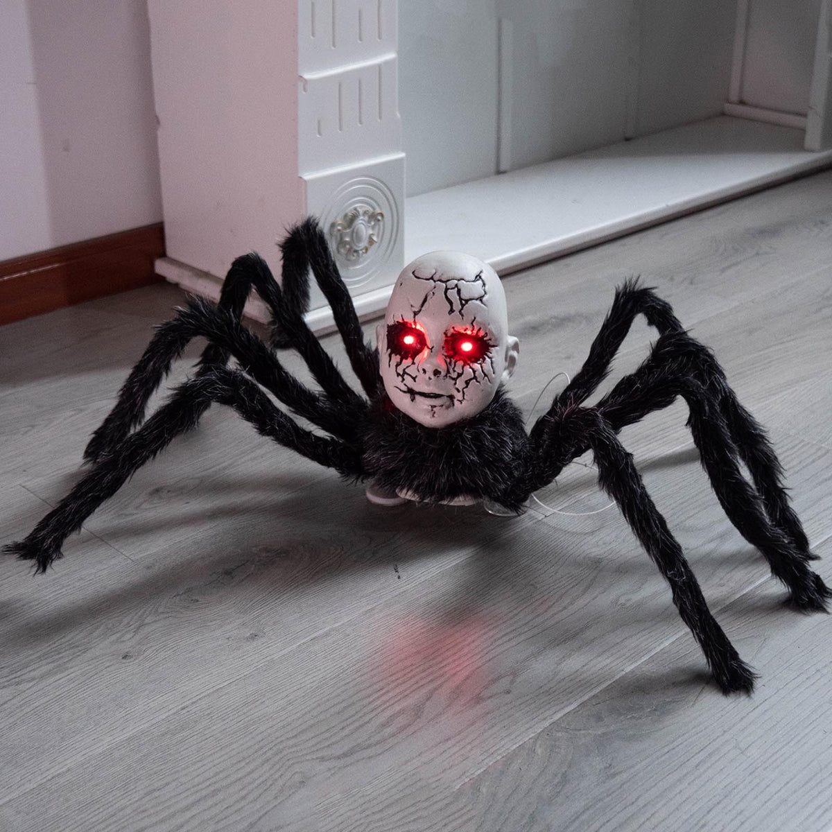 Animatronische Spinnenpop Halloween Decoratie met Bewegingssensor Lichtgevende Ogen en Griezelig Geluid | Sulvida
