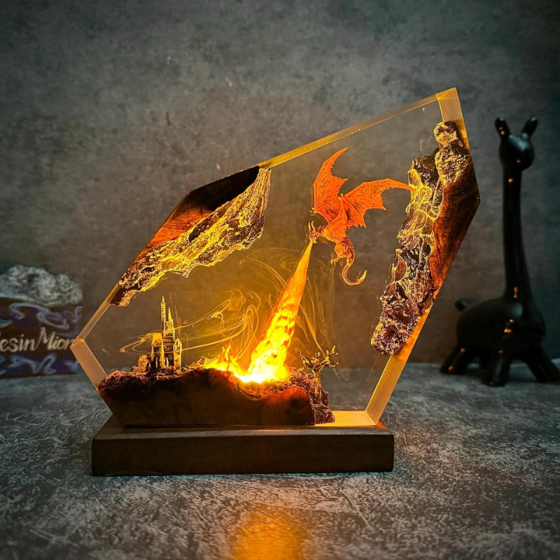 Draak Tafellamp met Vuureffect – Handgemaakte Hars Fantasy Verlichting Decoratief Sfeerlicht 14-21cm | Sulvida