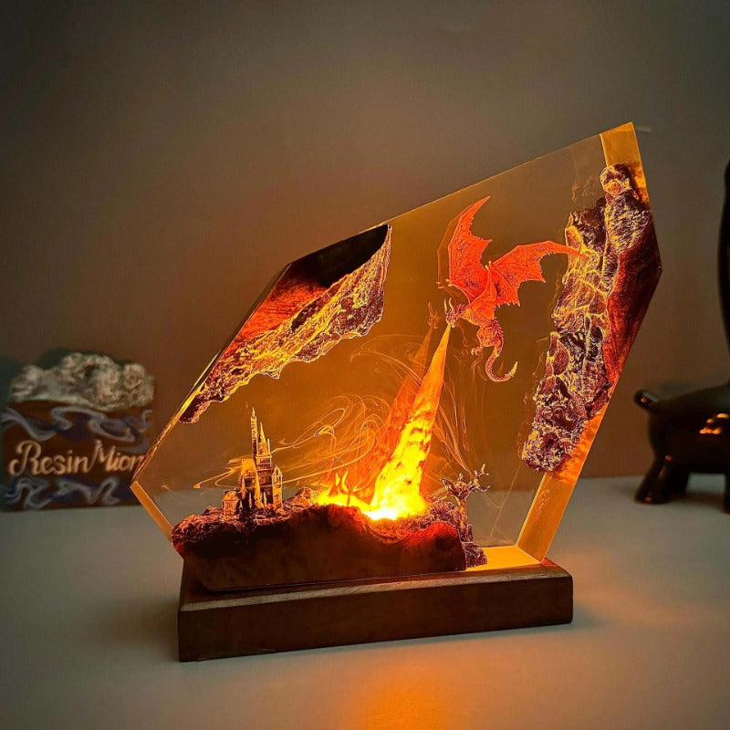 Draak Tafellamp met Vuureffect – Handgemaakte Hars Fantasy Verlichting Decoratief Sfeerlicht 14-21cm | Sulvida